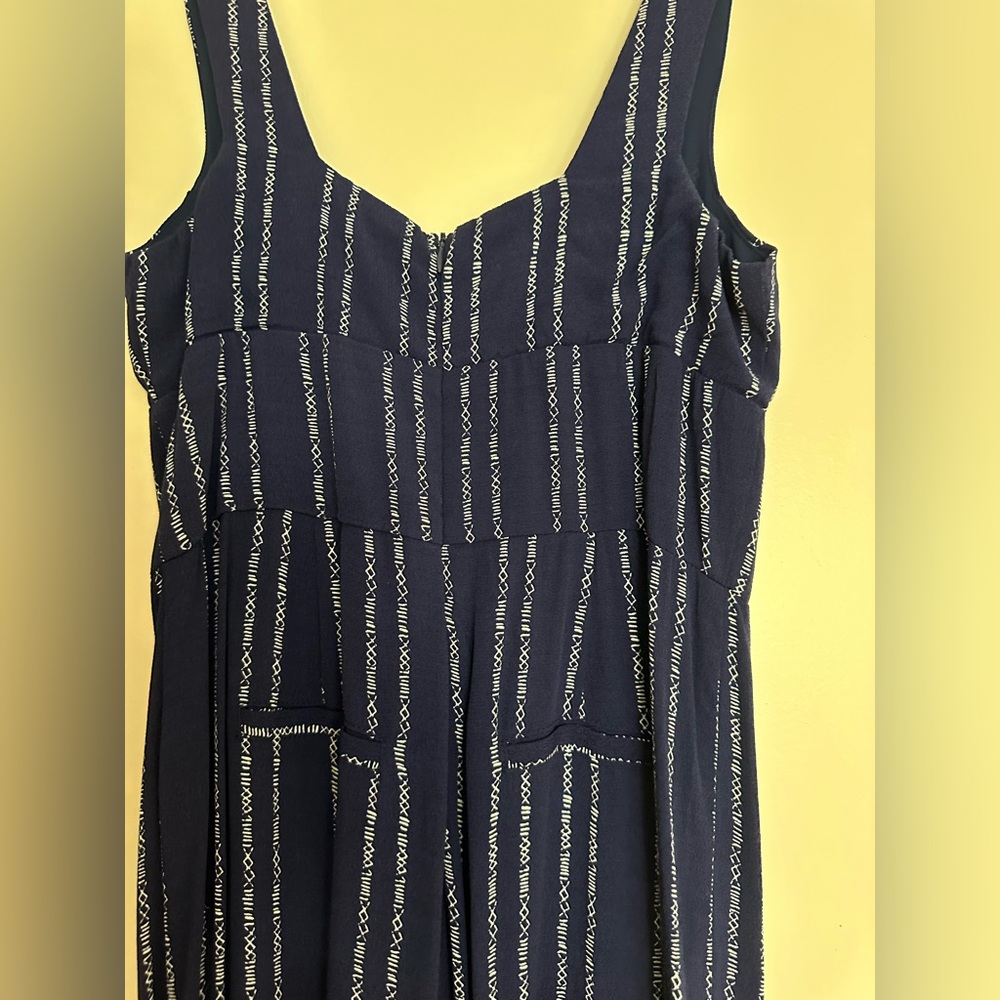 Patterned jumpsuit. Excellent condition! - Picture 5 of 5